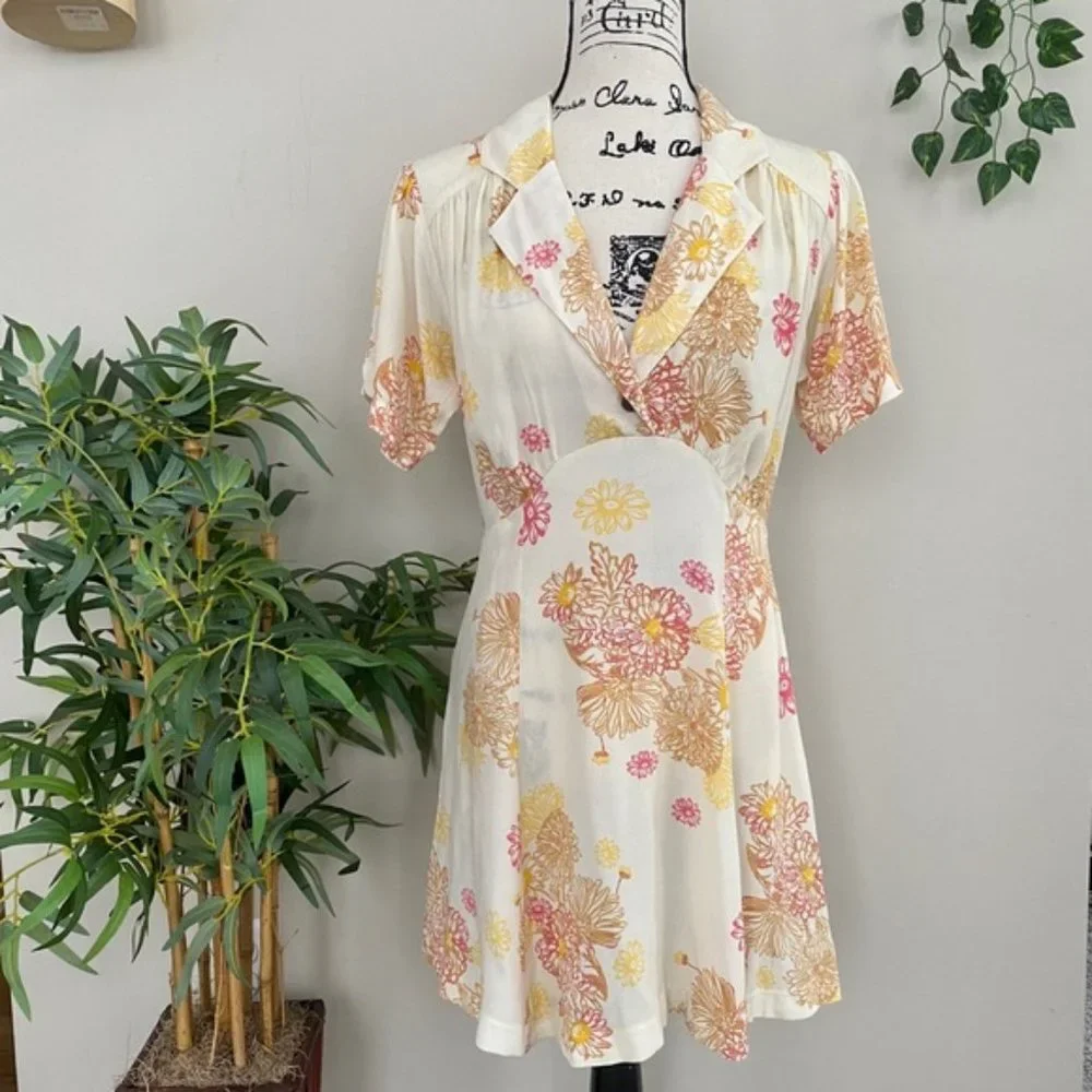 Free People Hawaii Short Sleeve Mini Dress in Cream with Floral - Picture 6 of 15